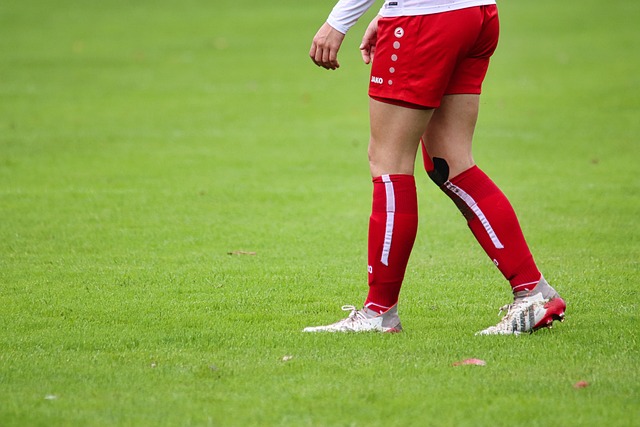 图片报：拜仁关注16岁艾希霍恩，赫塔考虑续约并提高解约金