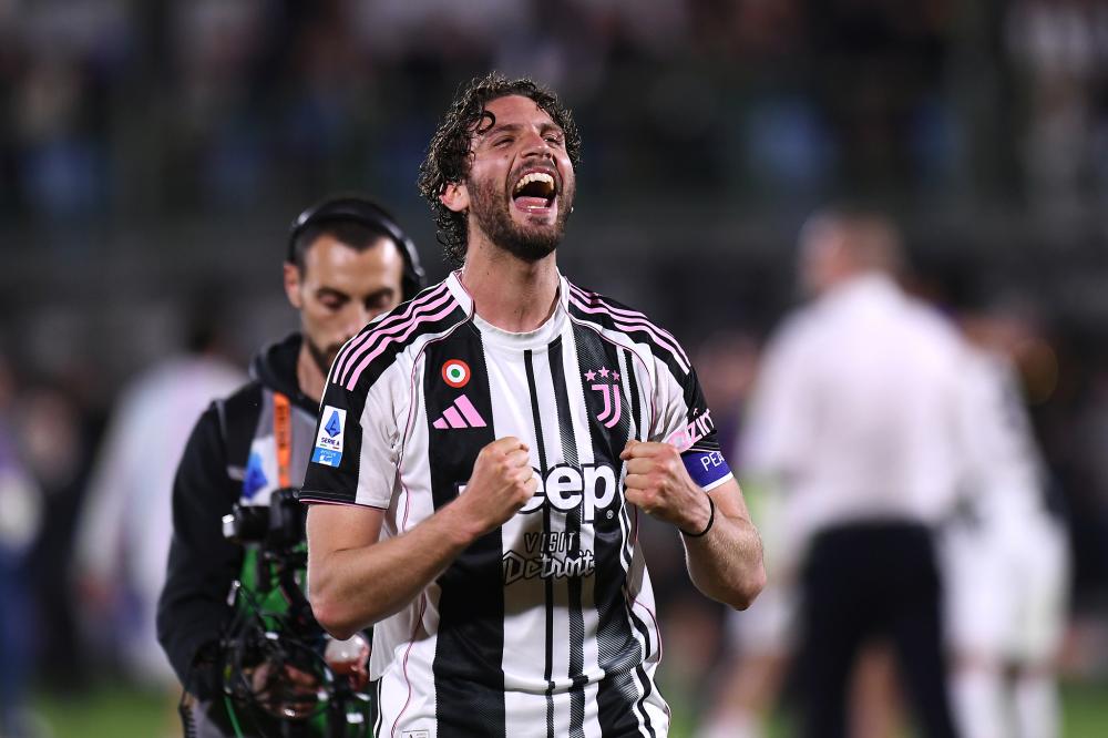 热搜第一！#泰勒斯威夫特官宣订婚 ，男方是知名橄榄球球星